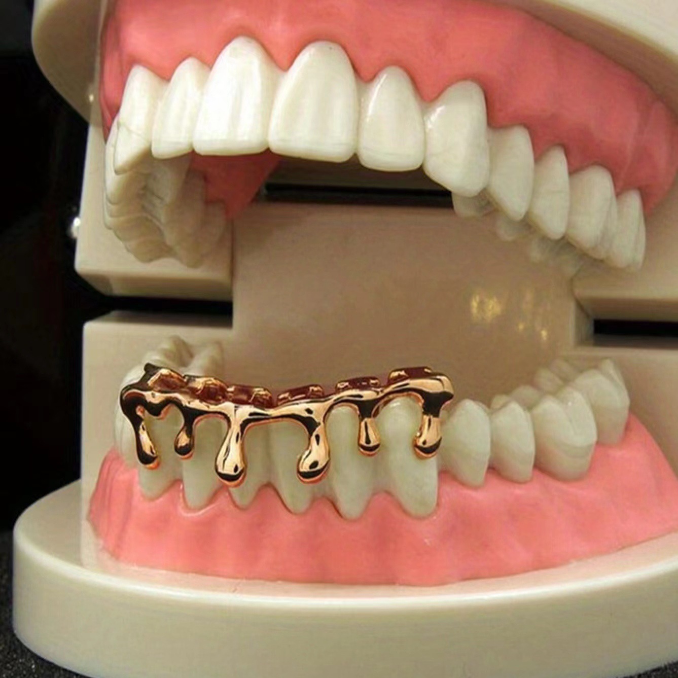 Adornos dentales chapados en o - Body Jewelry Europe reseña y precio