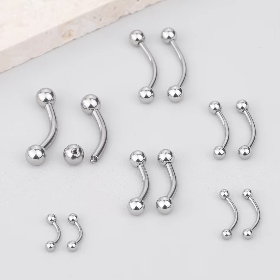 Piercing de titanio con barra  - Rook Curved Barbell reseña y precio